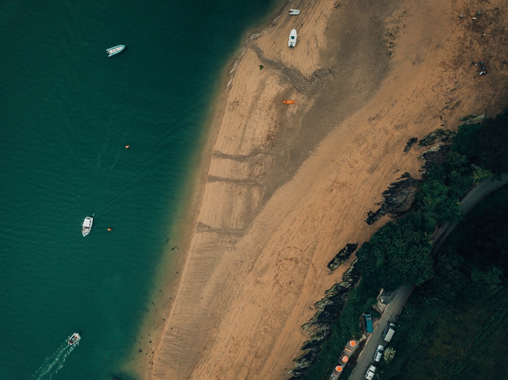 Photographie aérienne de la plage