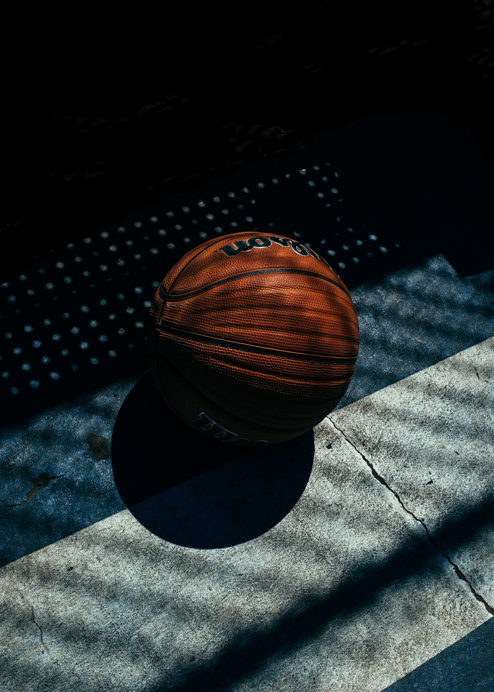 赤いバスケットボール