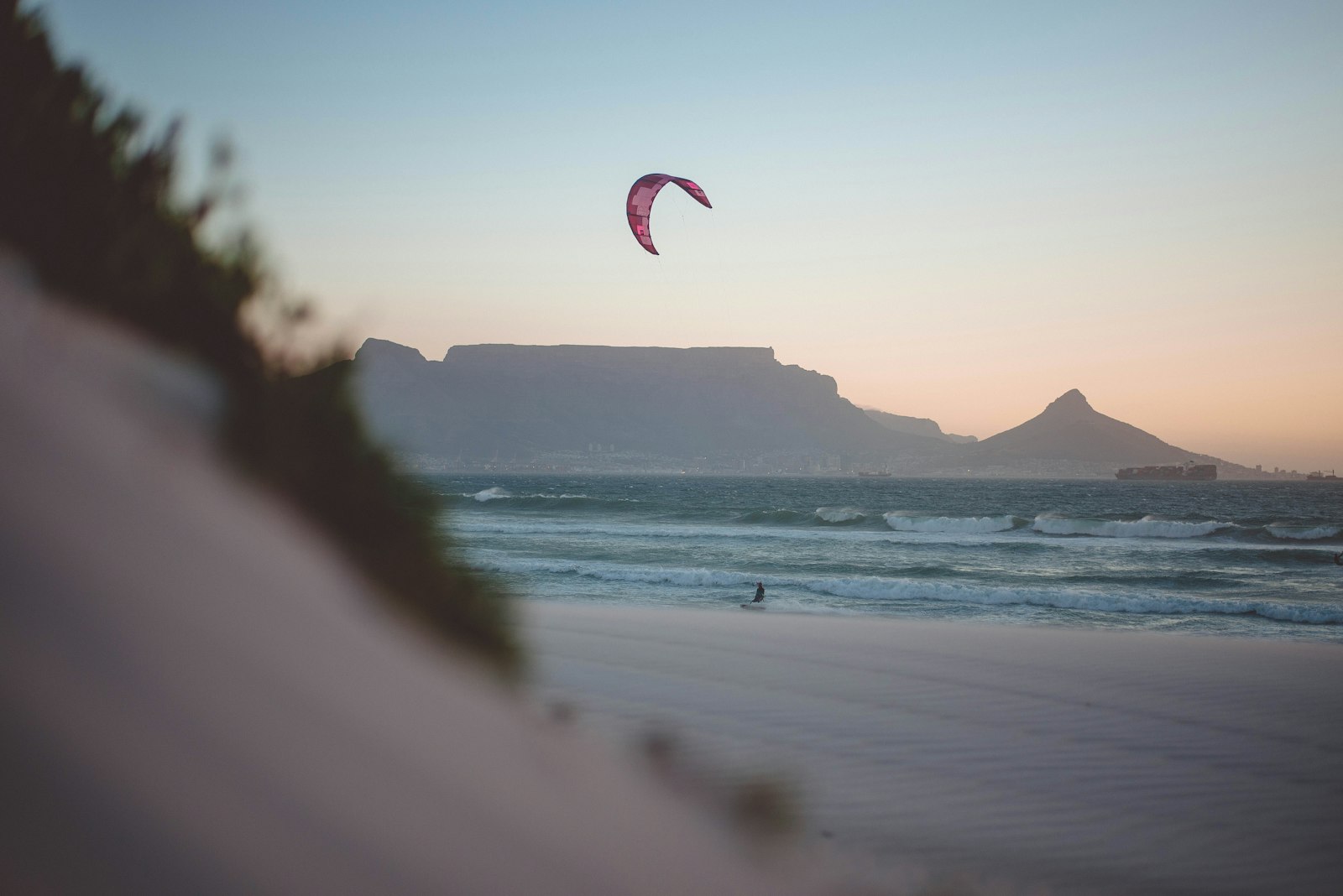 Nikon D600 + Nikon AF-S Nikkor 50mm F1.8G sample photo. Person riding parachute landing photography