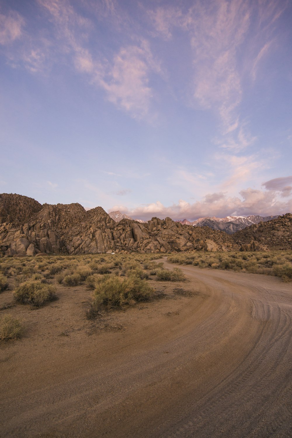 dirt road during daytime