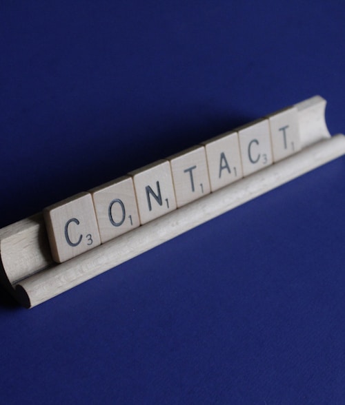 Contact scrable