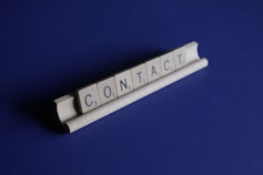 Contact scrable