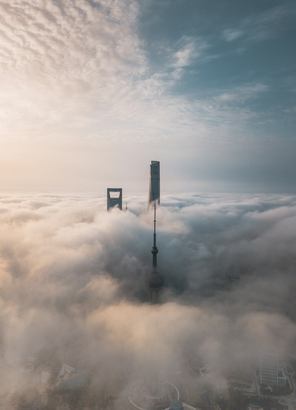 雲と空