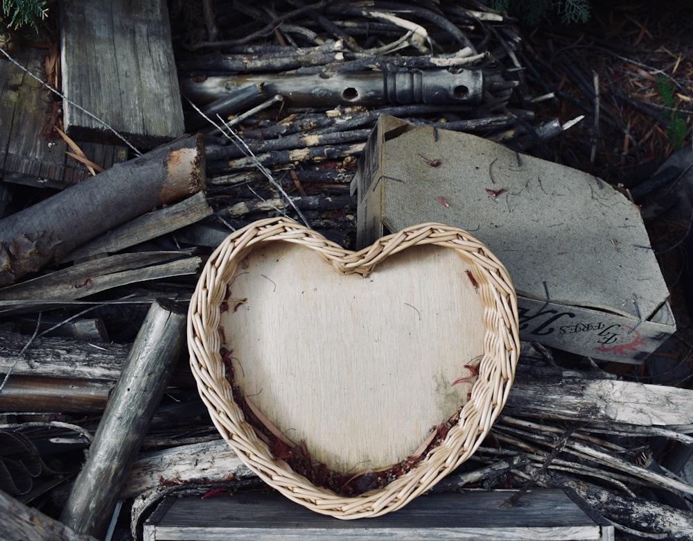 brown heart wicker tray