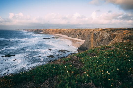 photo of Aljezur Cliff near Ponta Da Piedade