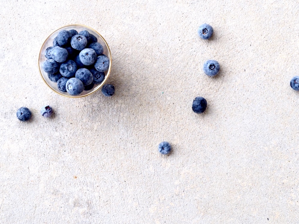 blueberries in clear glass bowl