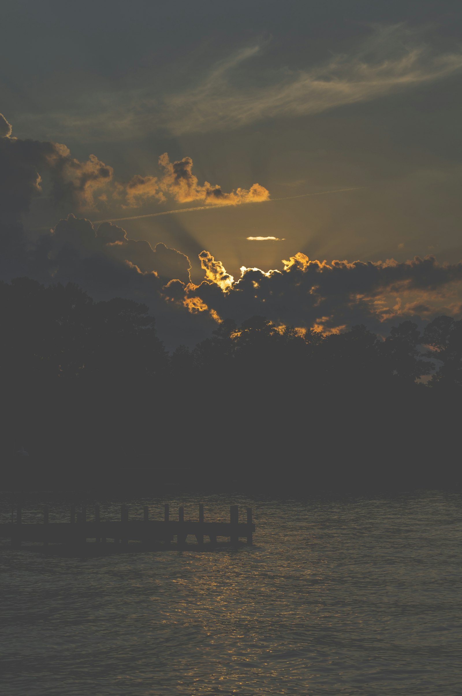 Sony SLT-A55 (SLT-A55V) + Sony DT 50mm F1.8 SAM sample photo. Silhouette of dock during photography