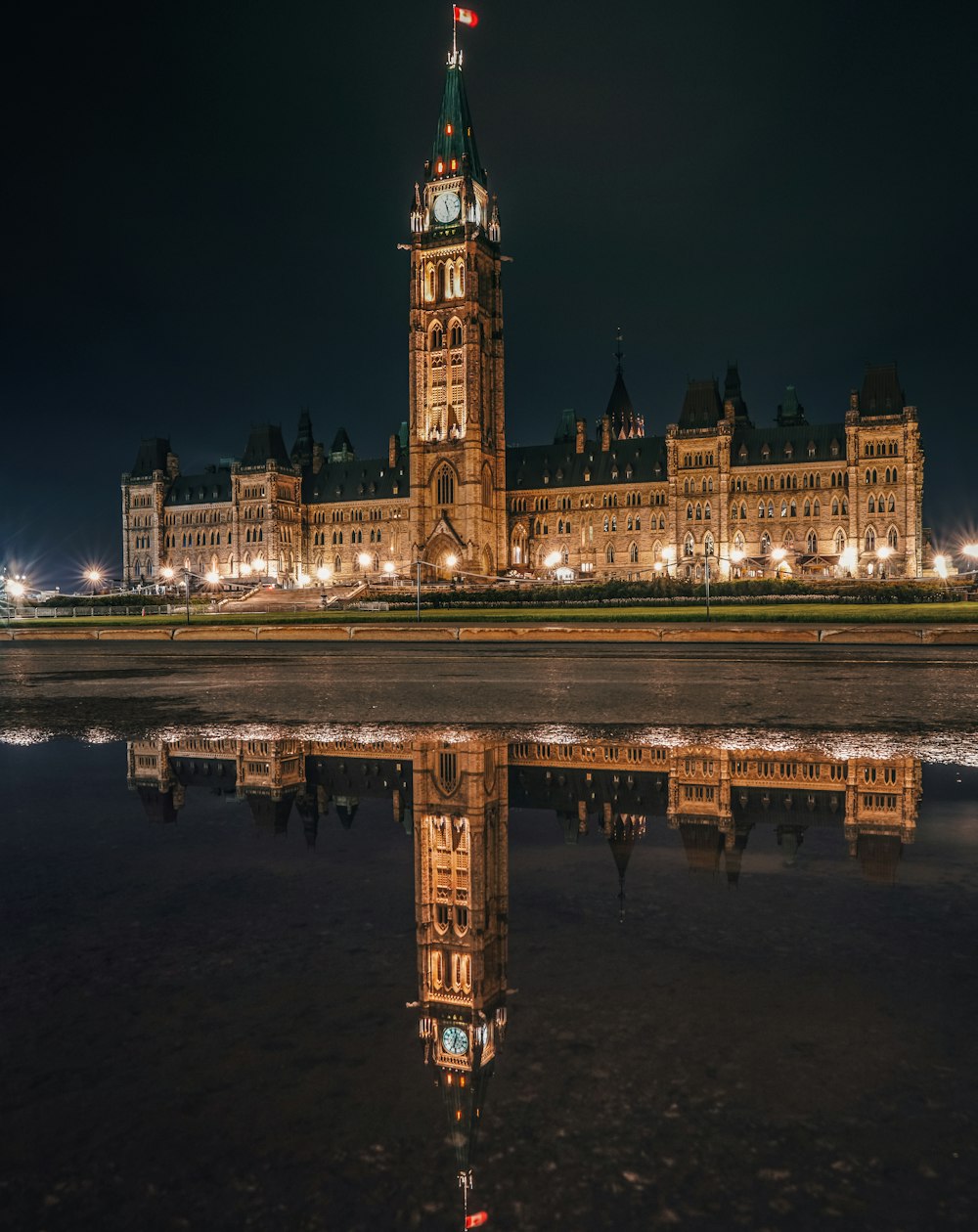 big ben during nighttime