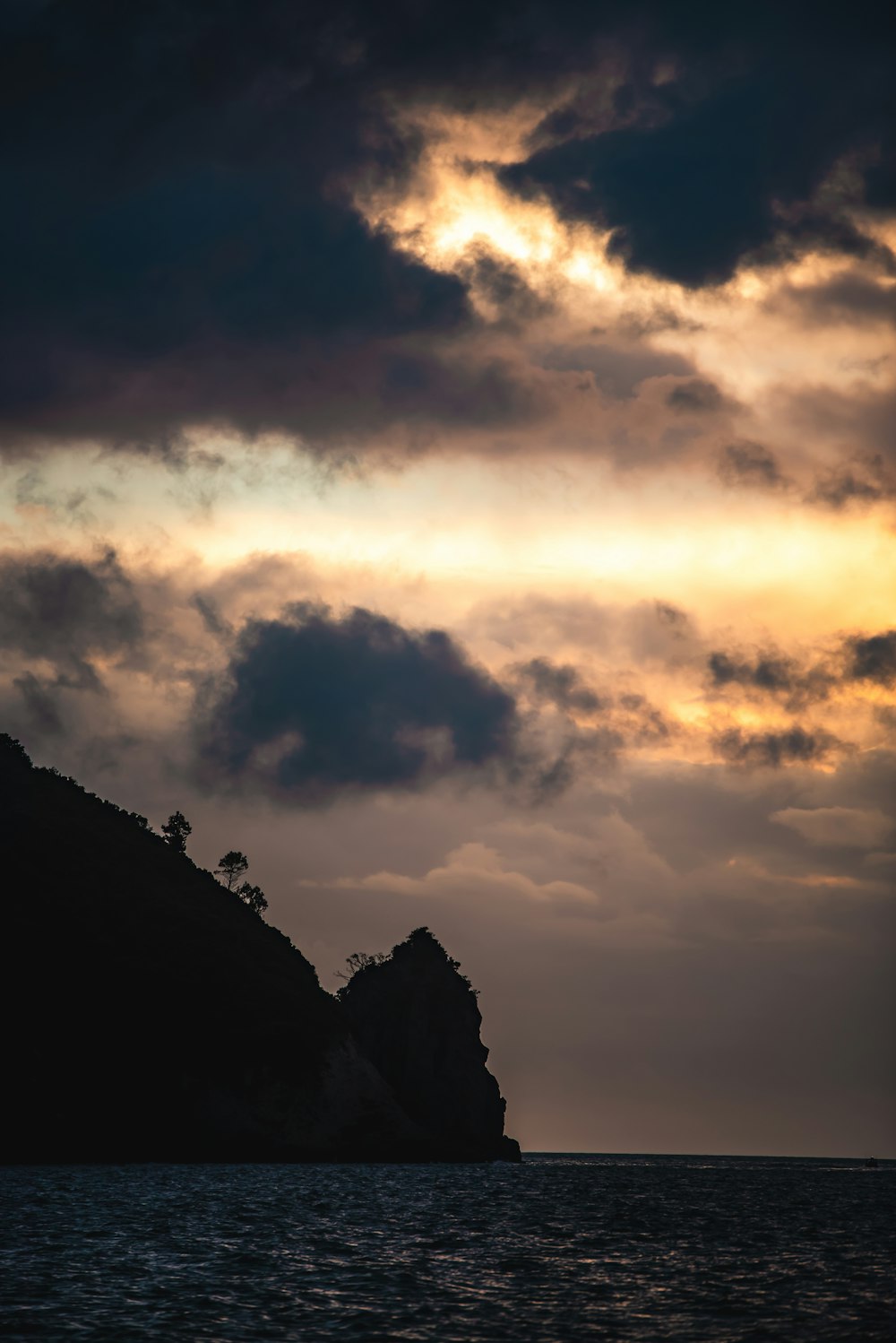 mountains and sea