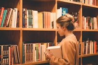 Etudiants à la bibliotèque