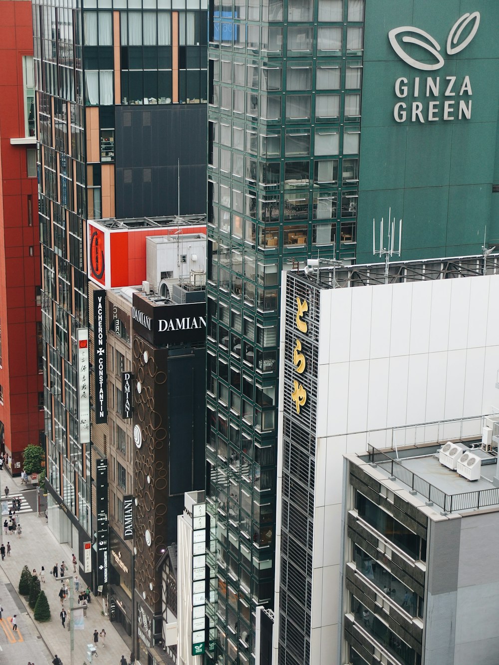 Veduta aerea degli edifici della città durante il giorno