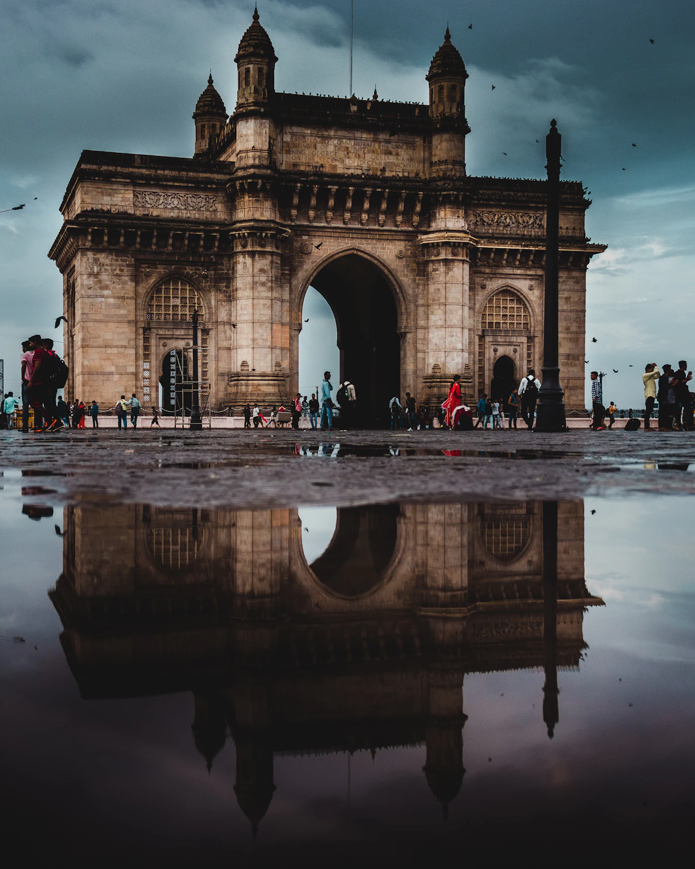 Cab from Indore to Mumbai