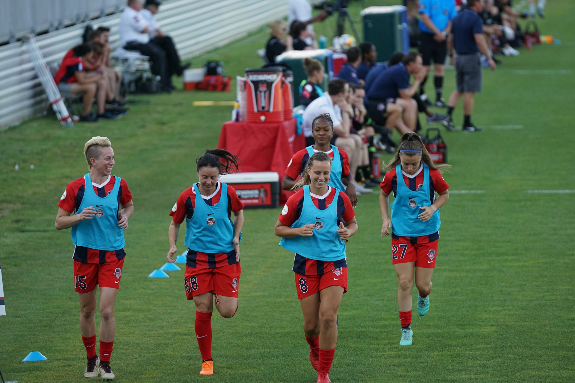 five women running