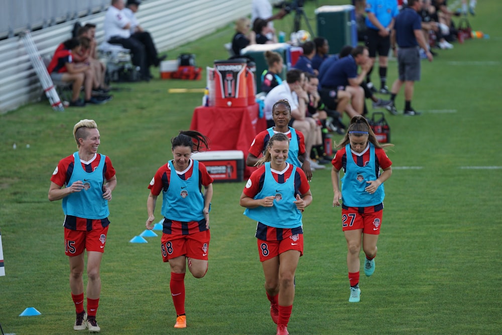 five women running