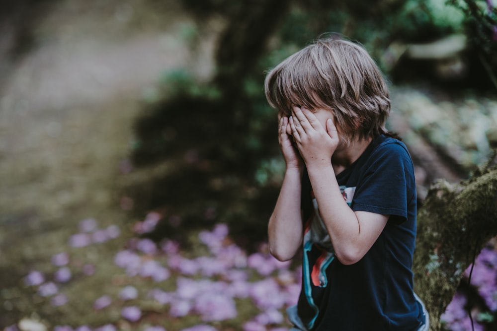 500+ Boy Crying Pictures | Download Free Images on Unsplash