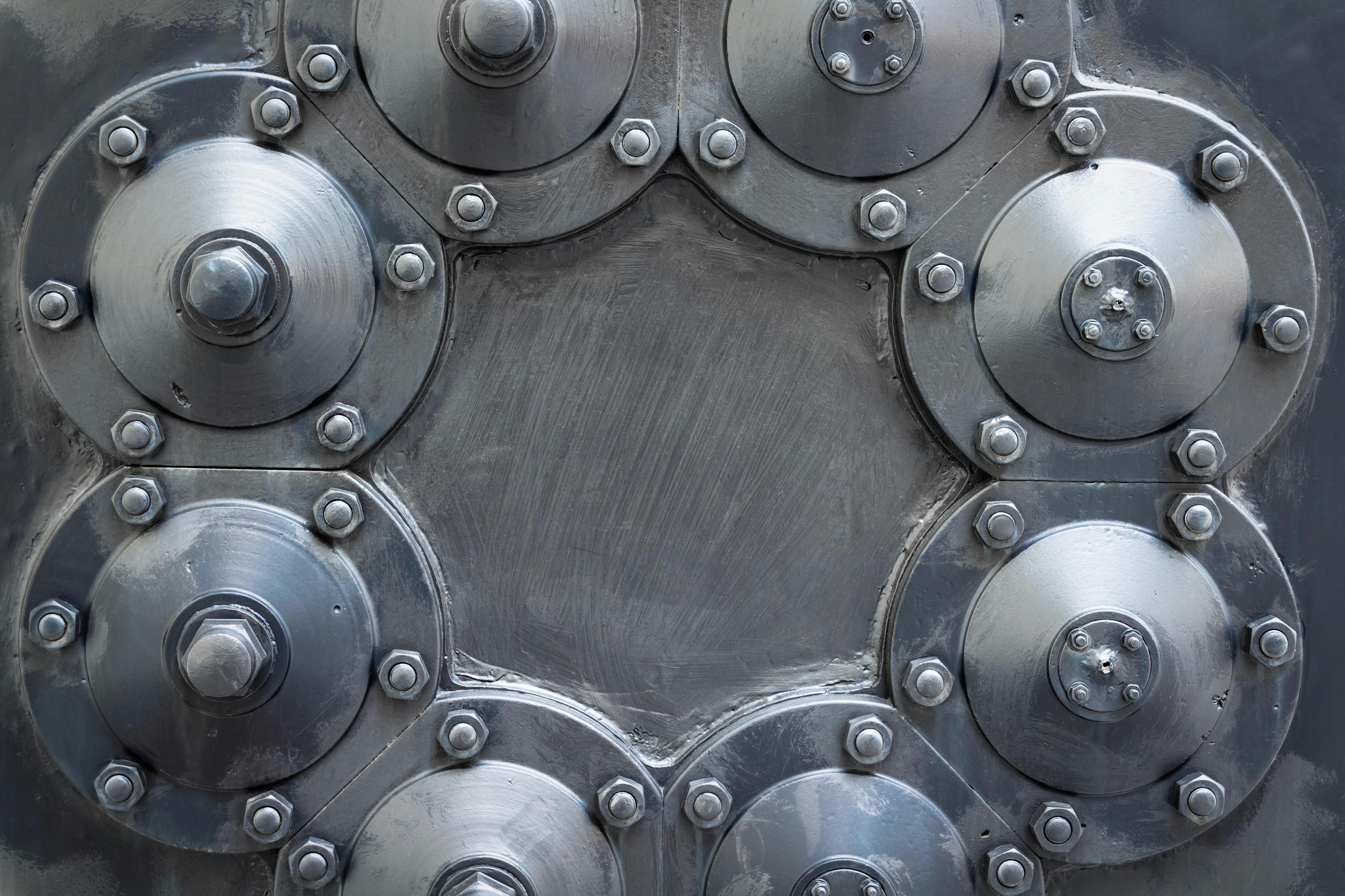cryogenic vacuum chamber fusion target holder