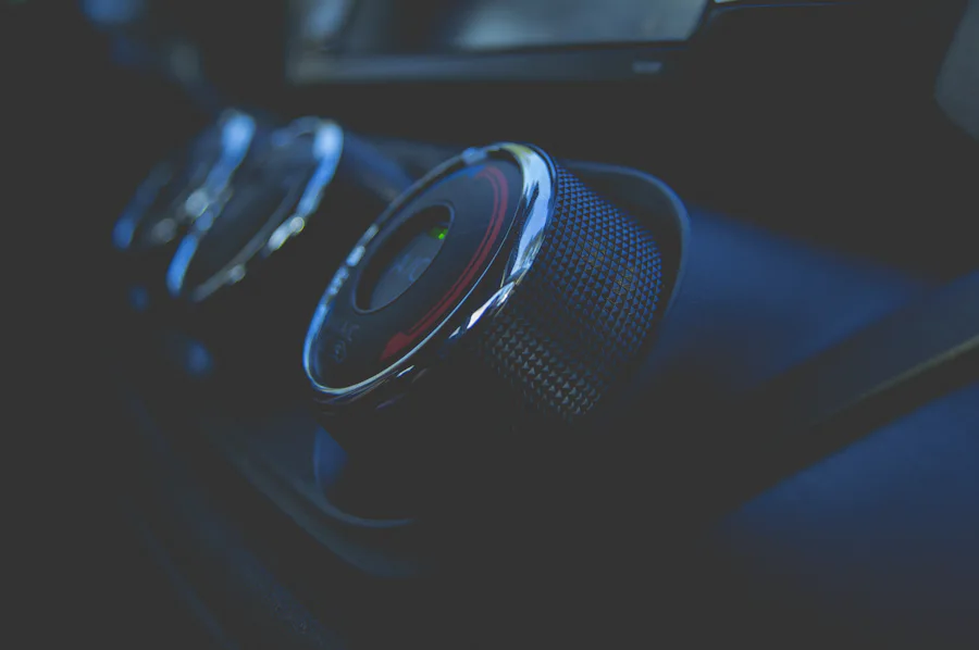 Vehicle air conditioning vents