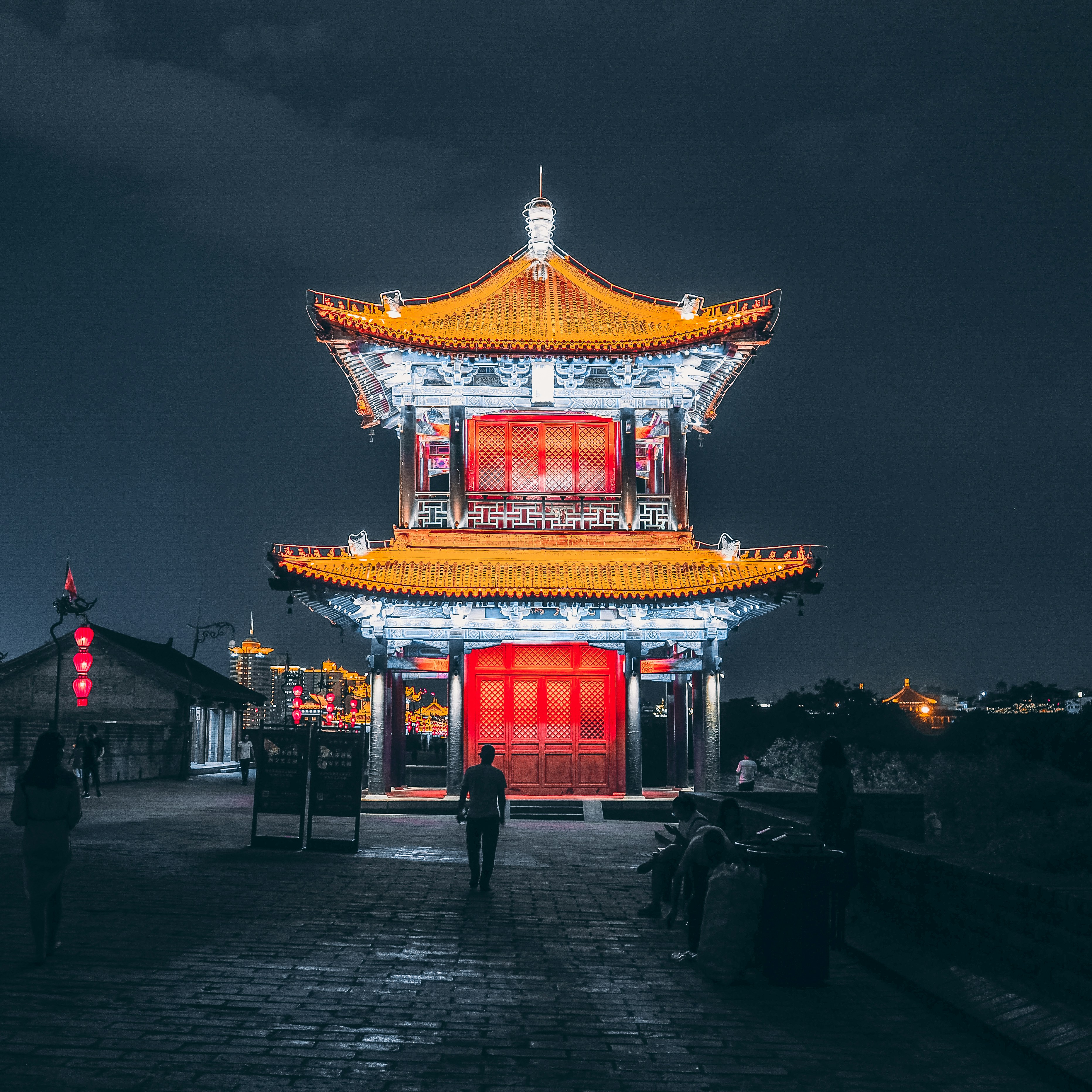 Photo by photohunter