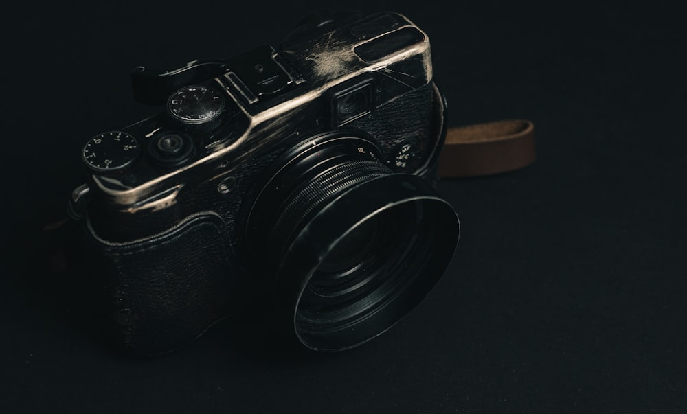 closeup photo of black film camera