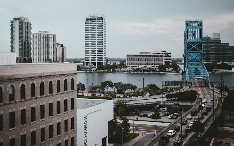 Jacksonville skyline and St. Johns River