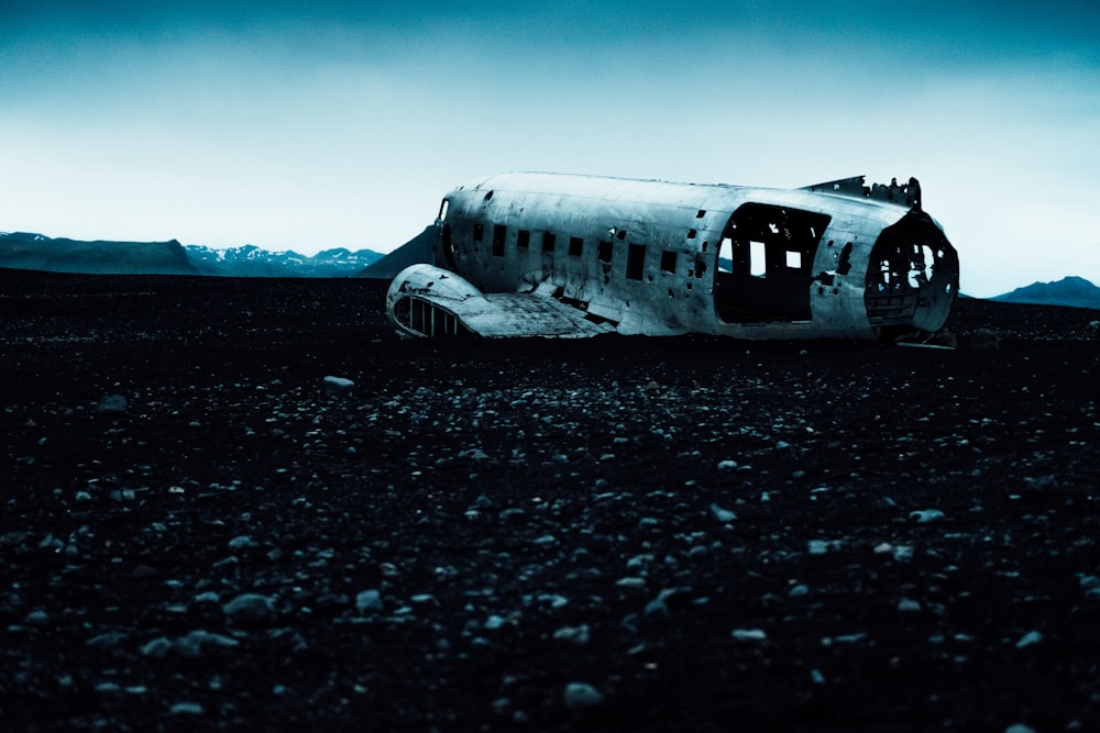 crashed white aircraft