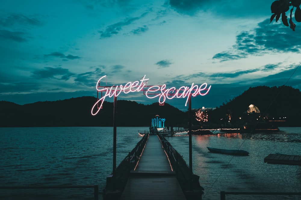 Featured image of post Wallpaper Teal Aesthetic Background / If you&#039;re looking for the best aesthetic tumblr backgrounds then wallpapertag is the place to be.