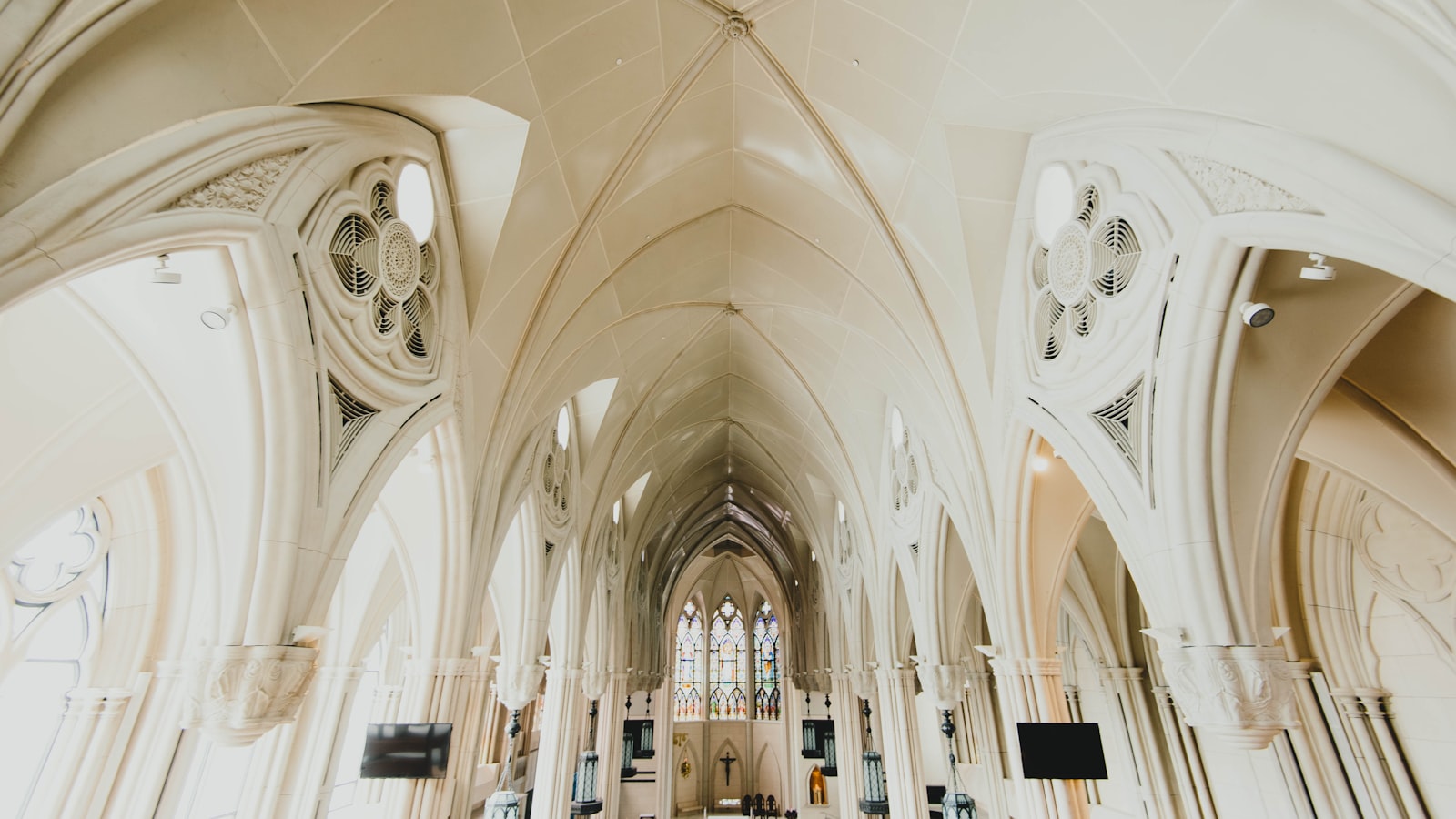 Historic Pilgrim Church to Host "An Afternoon of Blues with Pierre Lacocque and Mississippi Heat" June 25 thumbnail