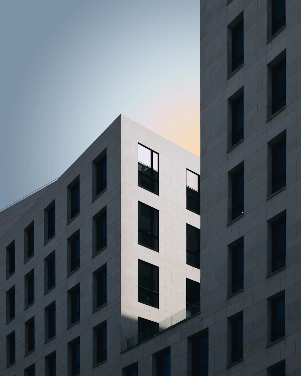 Contemporary building facade — placeholder, to be replaced with real clinic exterior photography