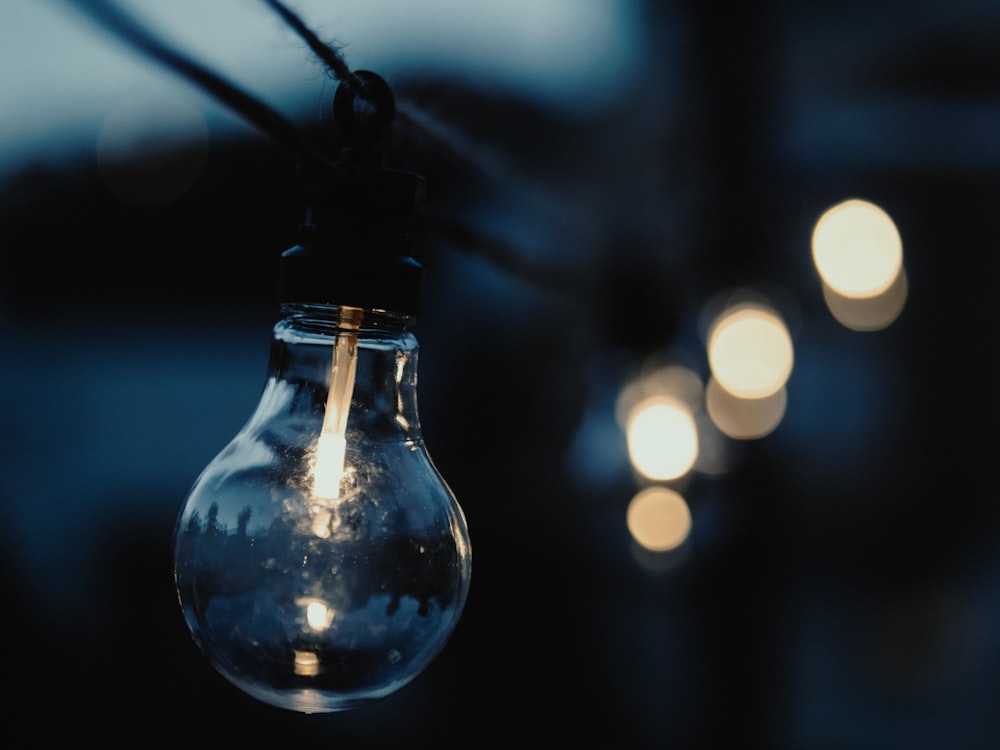 Fotografia de closeup da lâmpada de Edison