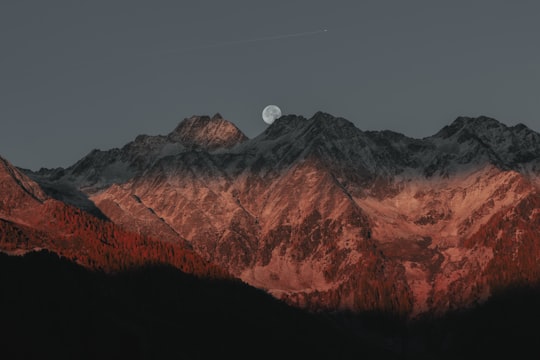 mountain range during dusk in Mühlwald Italy