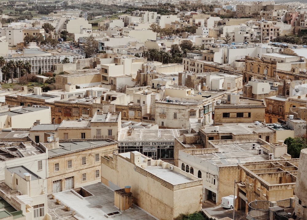 veduta aerea della città durante il giorno