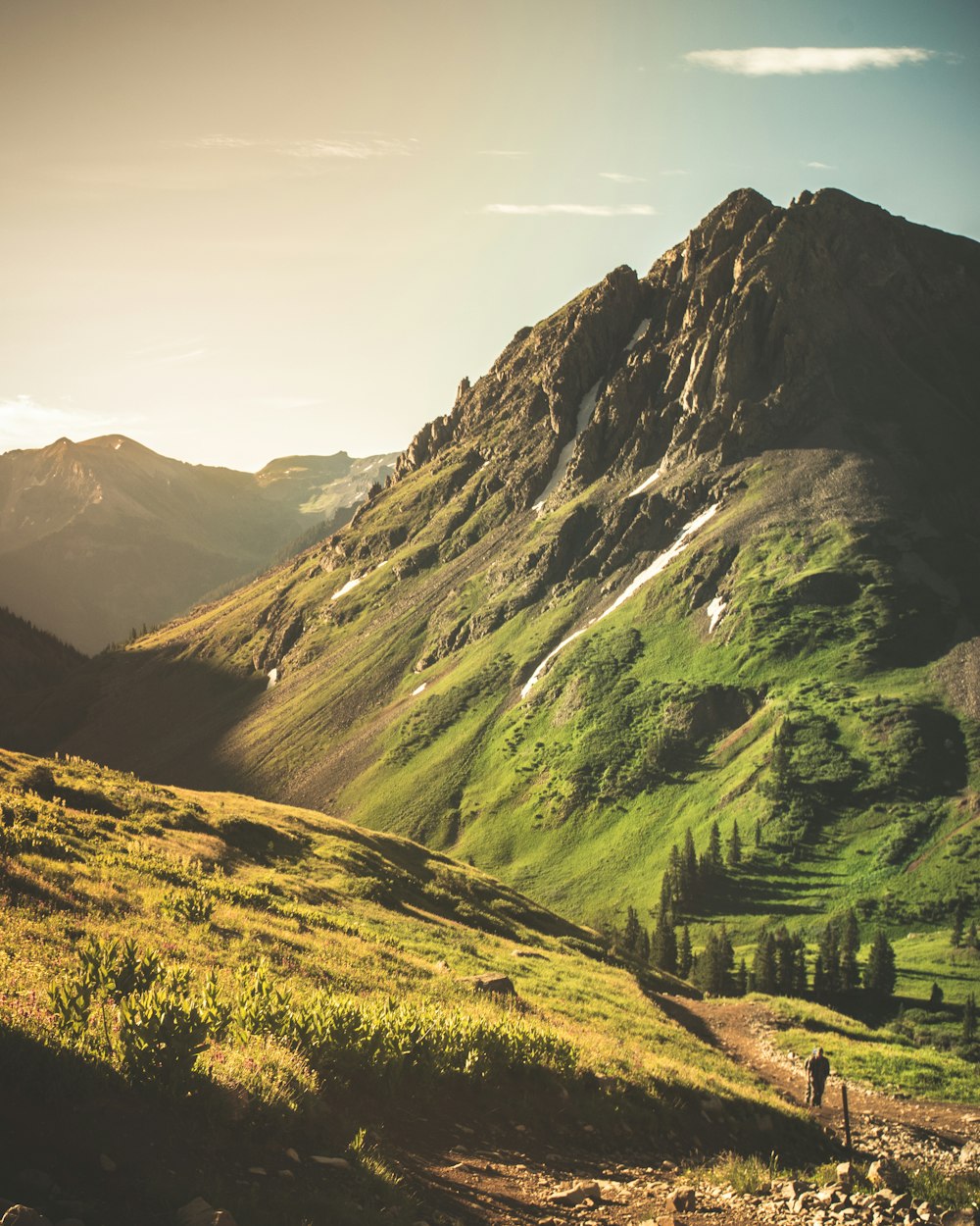 montagnes pendant la journée