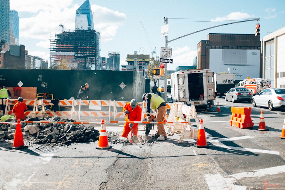 Trabalhador da construção civil na rua