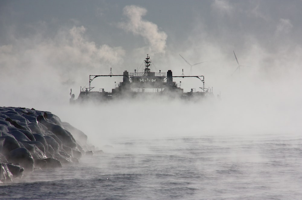 Fotografía timelapse de barco