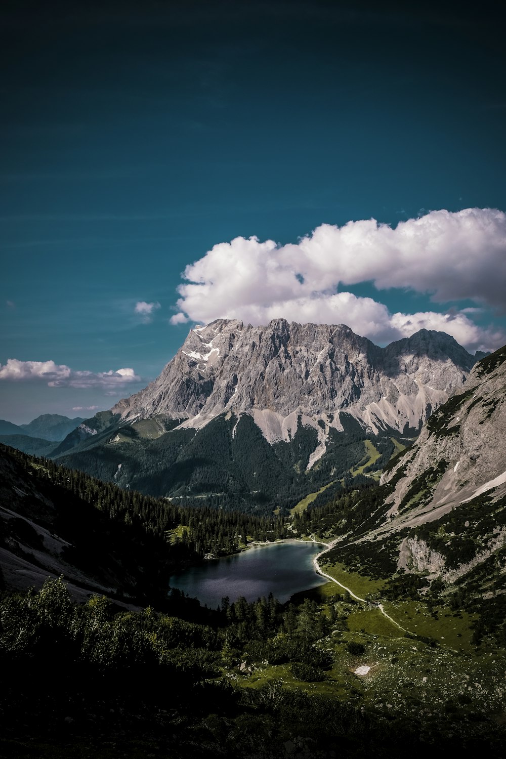 Landschaftsfoto des Berges