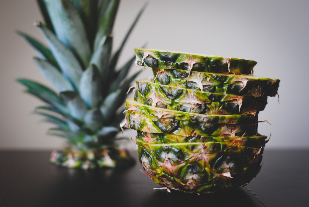 macro photography of pineapple fruit