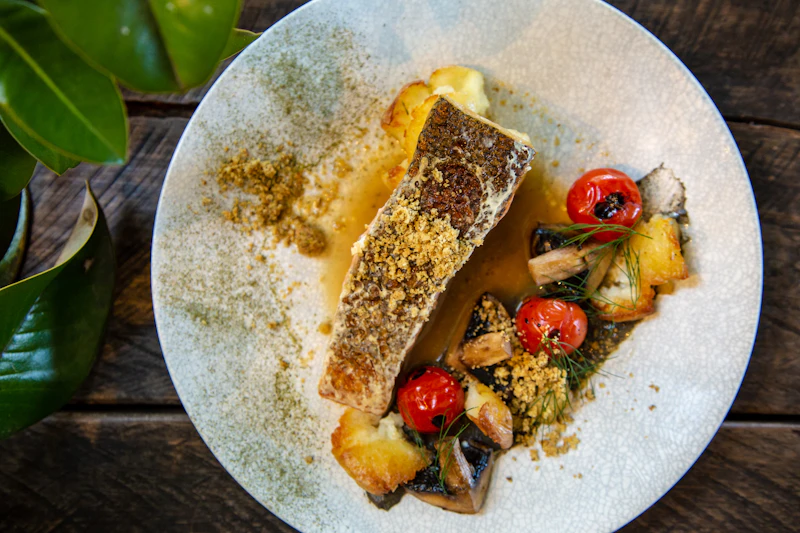 Lomos de Bacalao con Pisto de Verduras