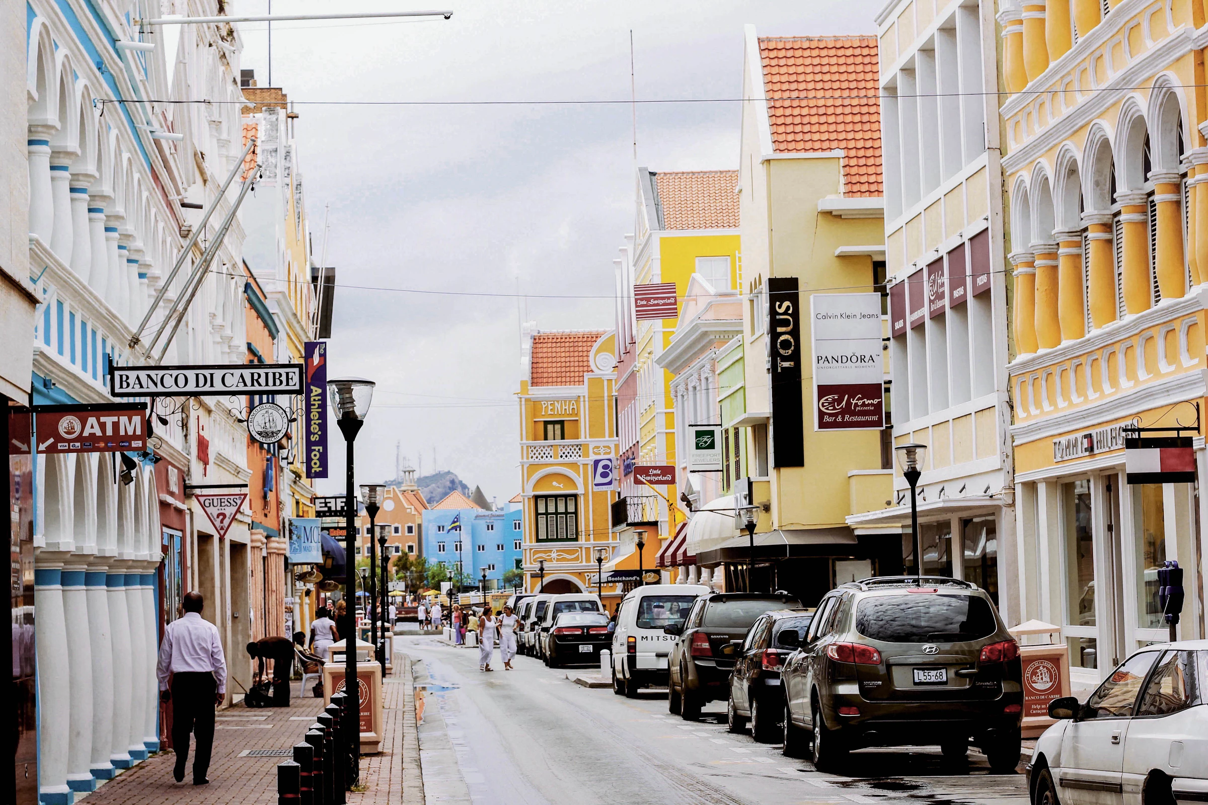 Historic Punda district in Willemstad, Curaçao. Placeholder image; swap with real photography of the practice and the orange Prinsenstraat building when available.