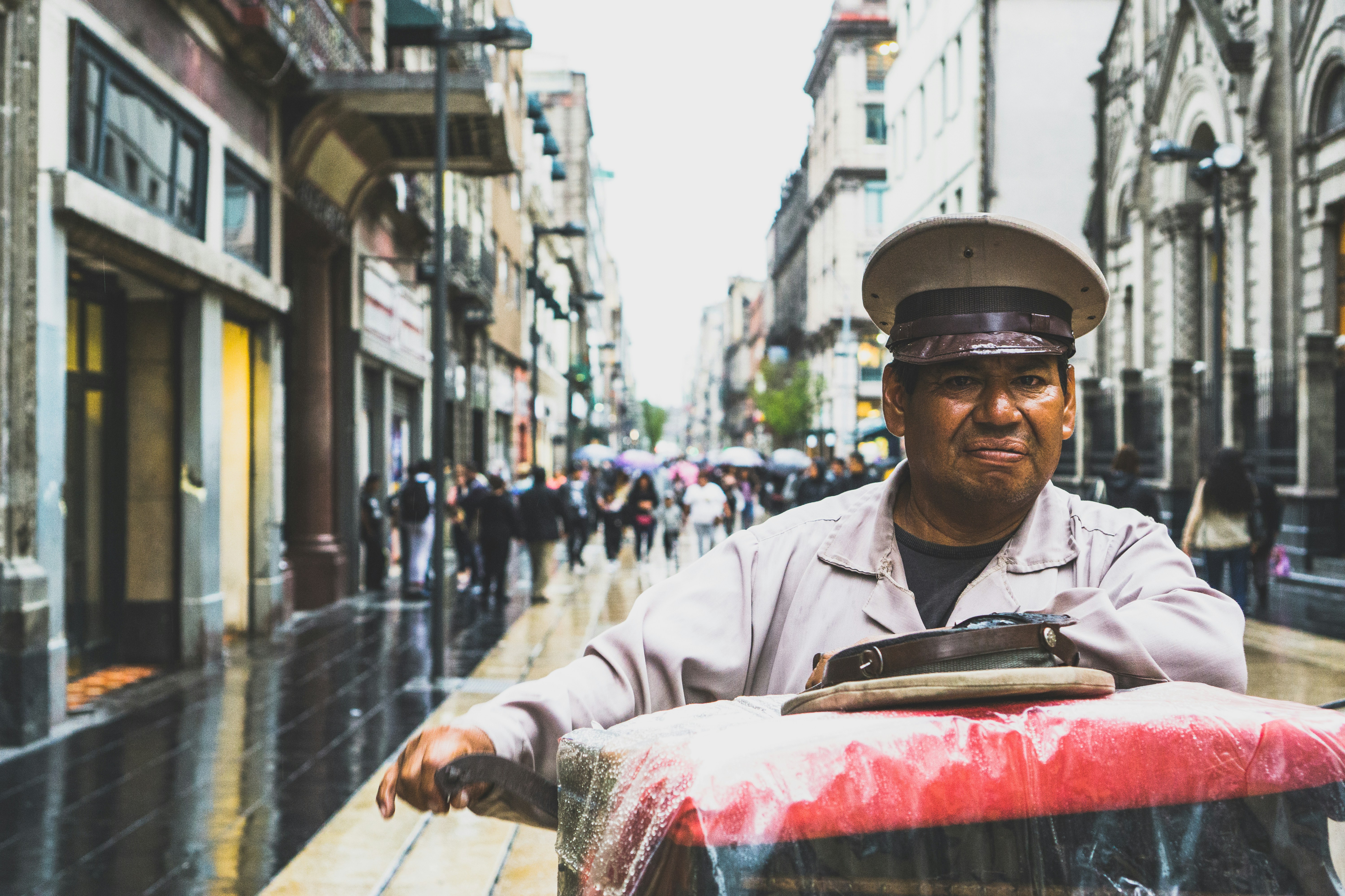 photo-1529972780840-be8b1bcd8db1?ixid=M3wxMjA3fDB8MXxzZWFyY2h8Nnx8aG9uZXN0bHl8ZW58MHx8fHwxNzY3MzExNzk4fDA\u0026ixlib=rb-4.1.0