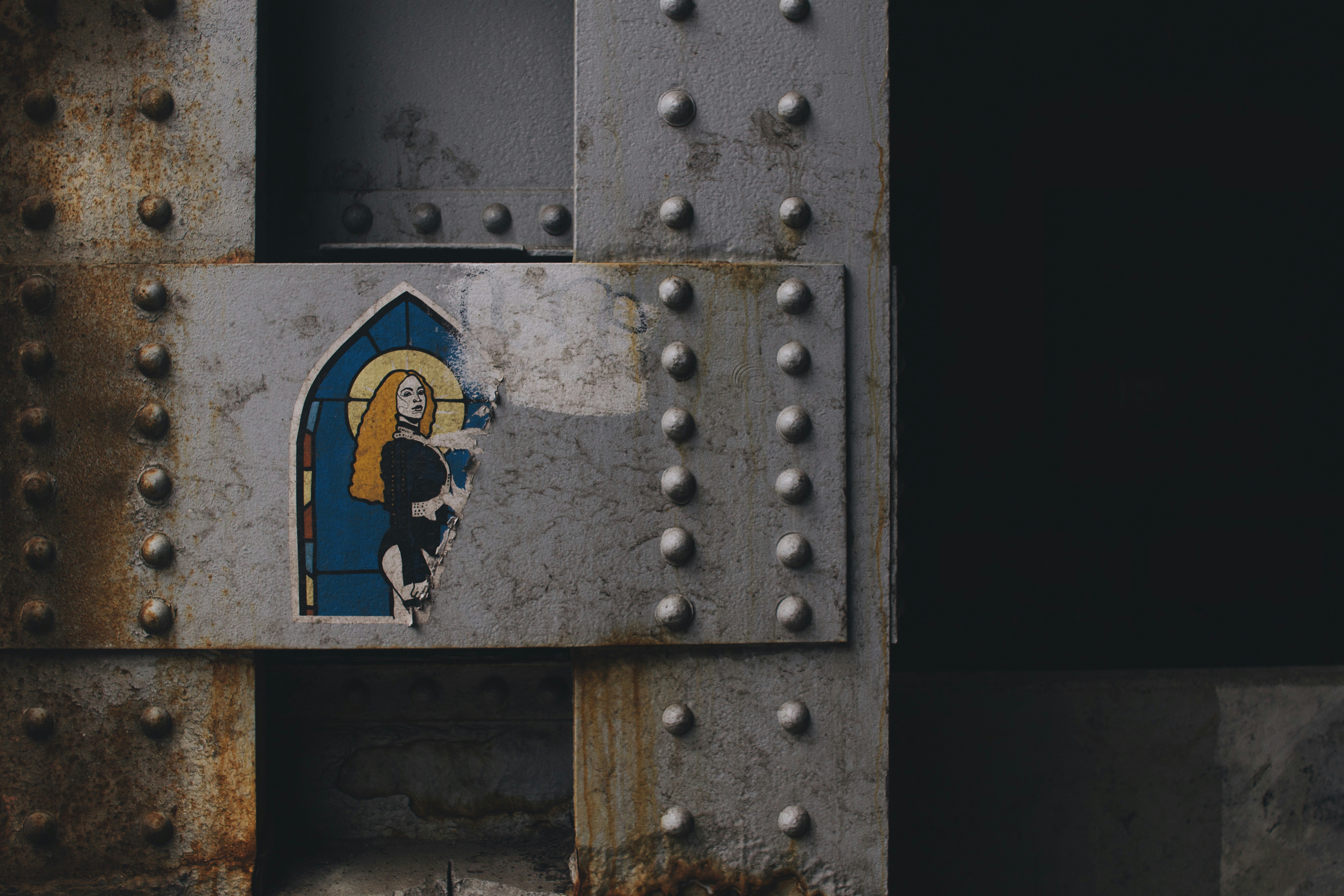 Beyoncés Go-To Setting Spray Survived 14 Hours and 99 Degree Weather