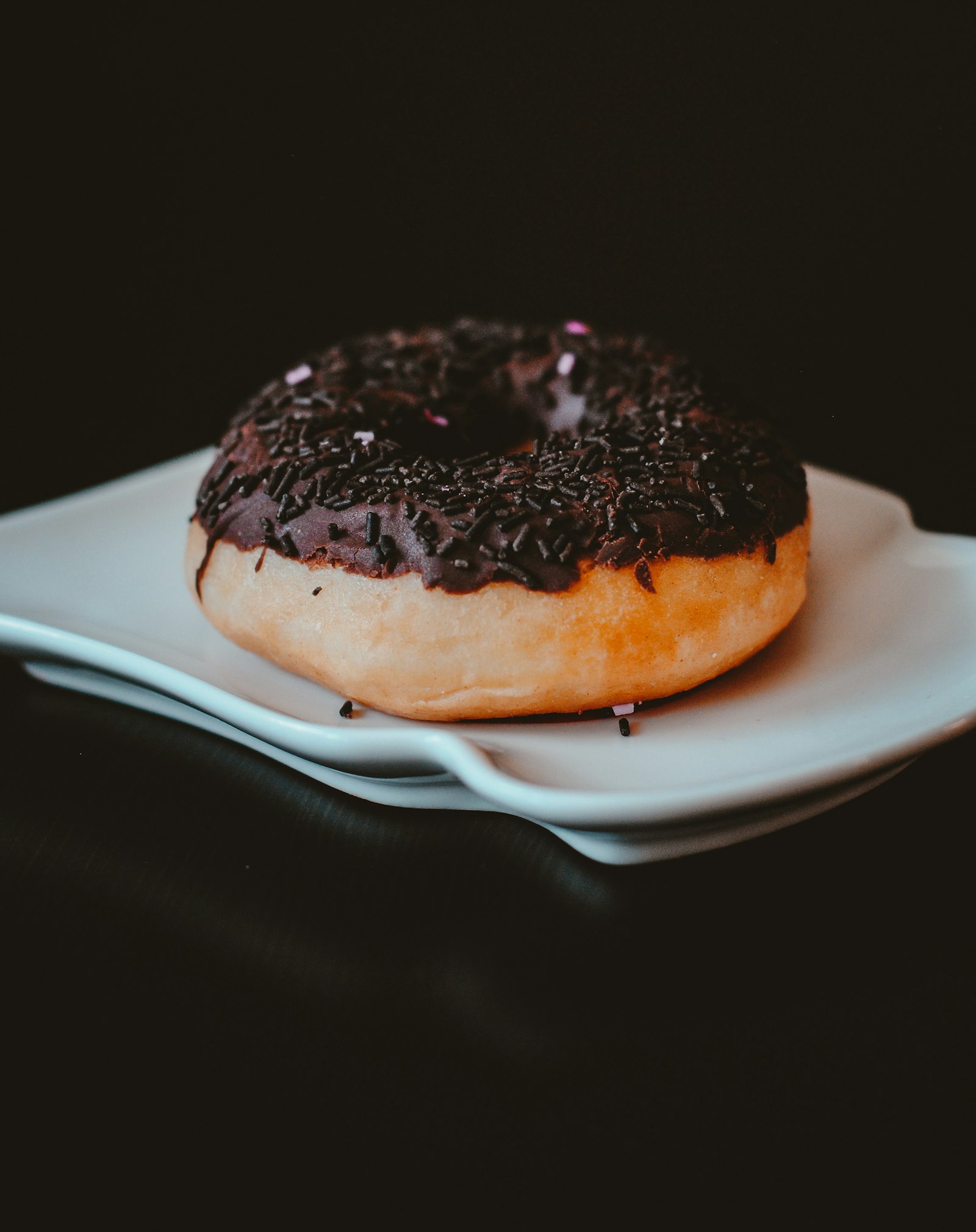 Nikon D3000 + Nikon AF Nikkor 50mm F1.8D sample photo. Doughnut with chocolate toppings photography