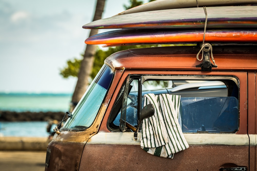 black and white stripe shirt on vehicle window