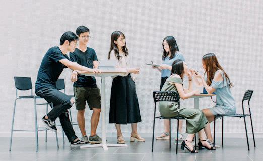 Below are some of the most useful AI tools that help students with studying, writing, research, and 