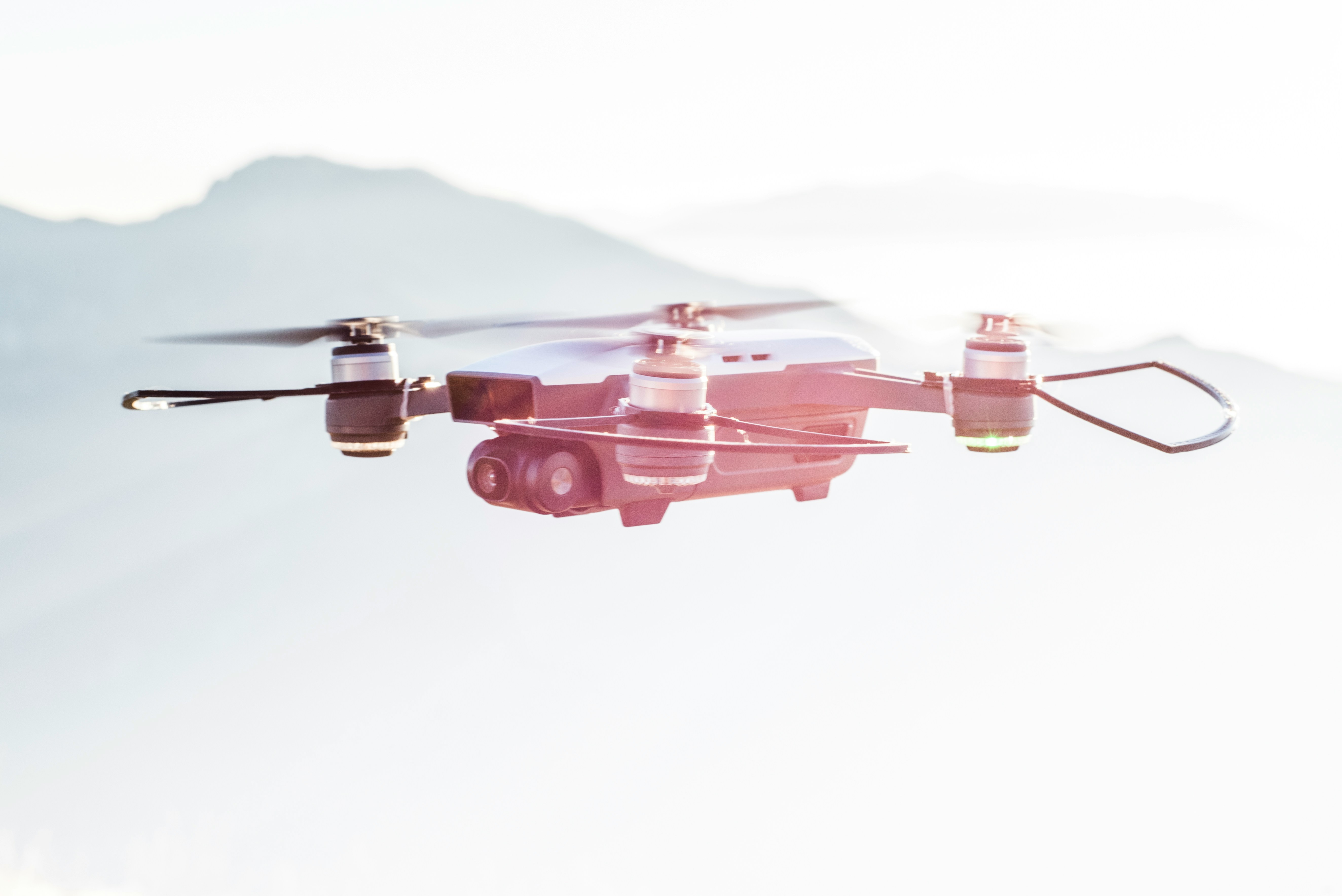 https://images.unsplash.com/photo-1530143733800-0756f78dea44?ixlib=rb-4.1.0&q=85&fm=jpg&crop=entropy&cs=srgb