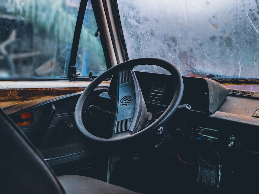 black Volkswagen steering wheel