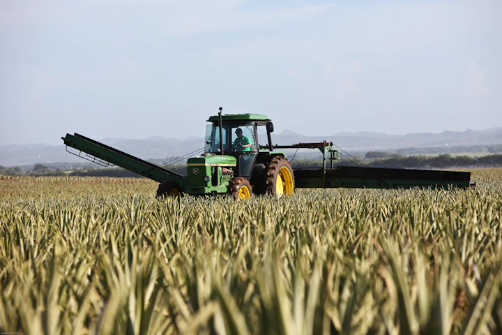 Four-Wheel-Drive Farm Tractor