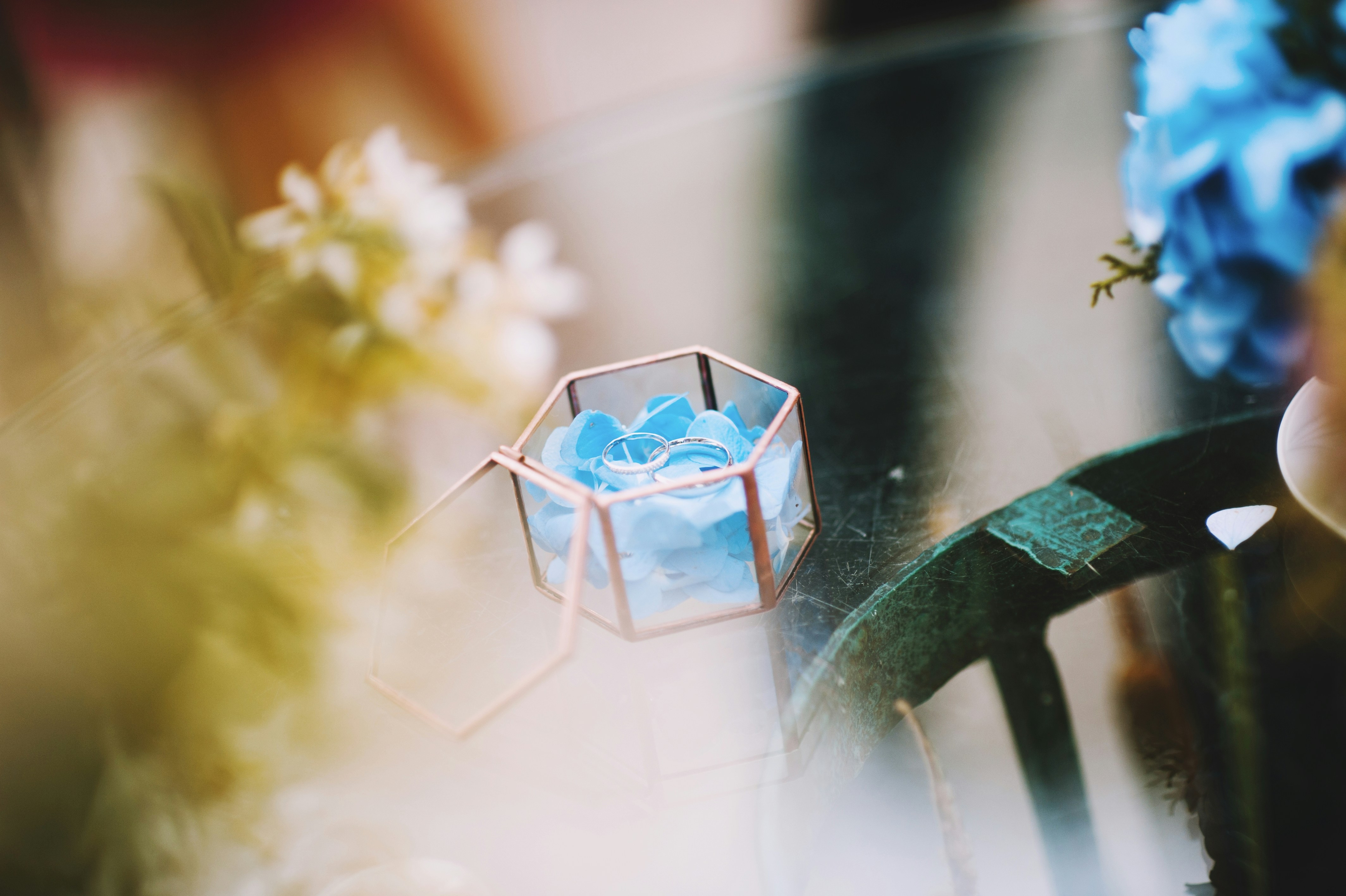 ring box | 1 best free photos on Unsplash