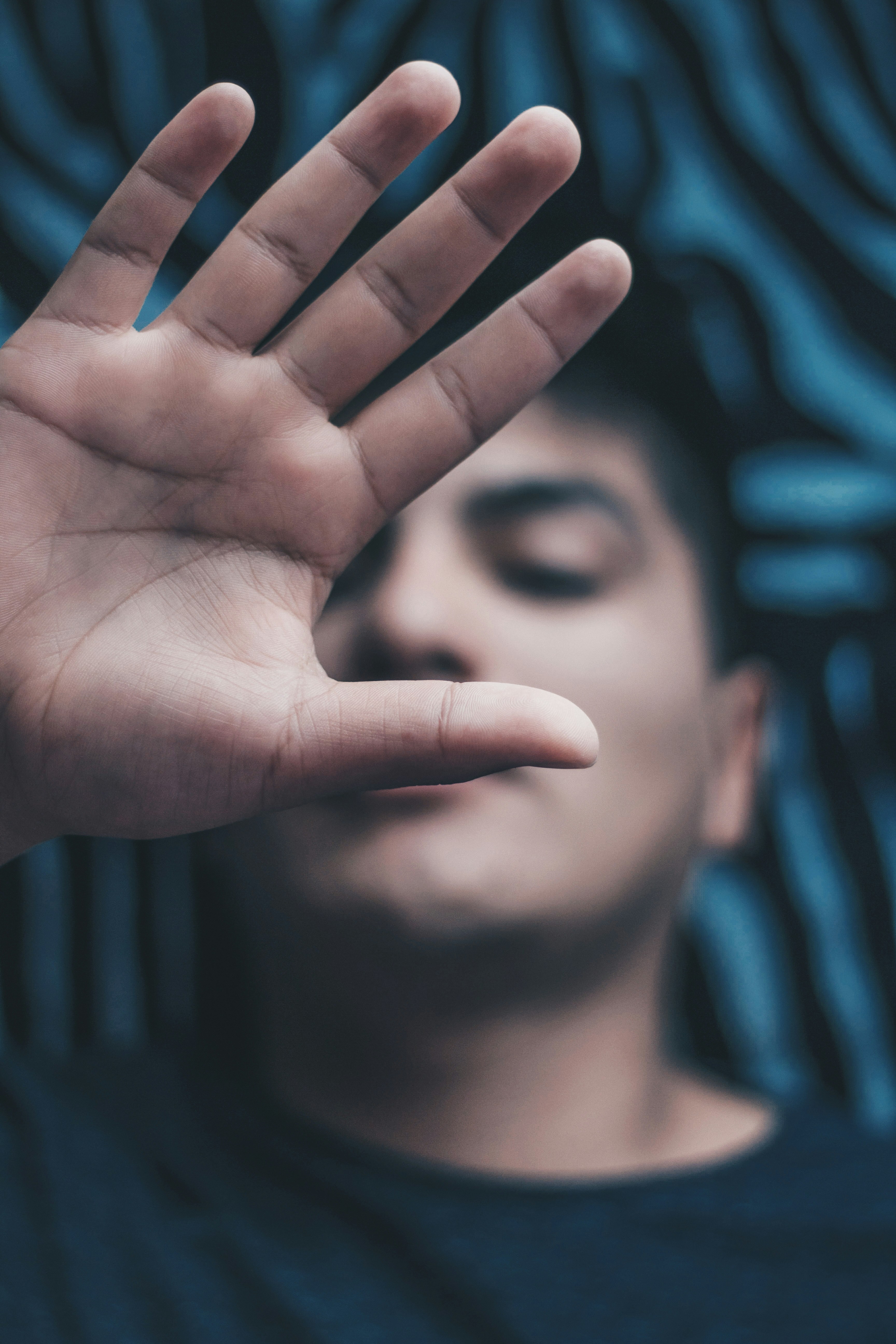 ¿Persona non grato, no grato o non grata?