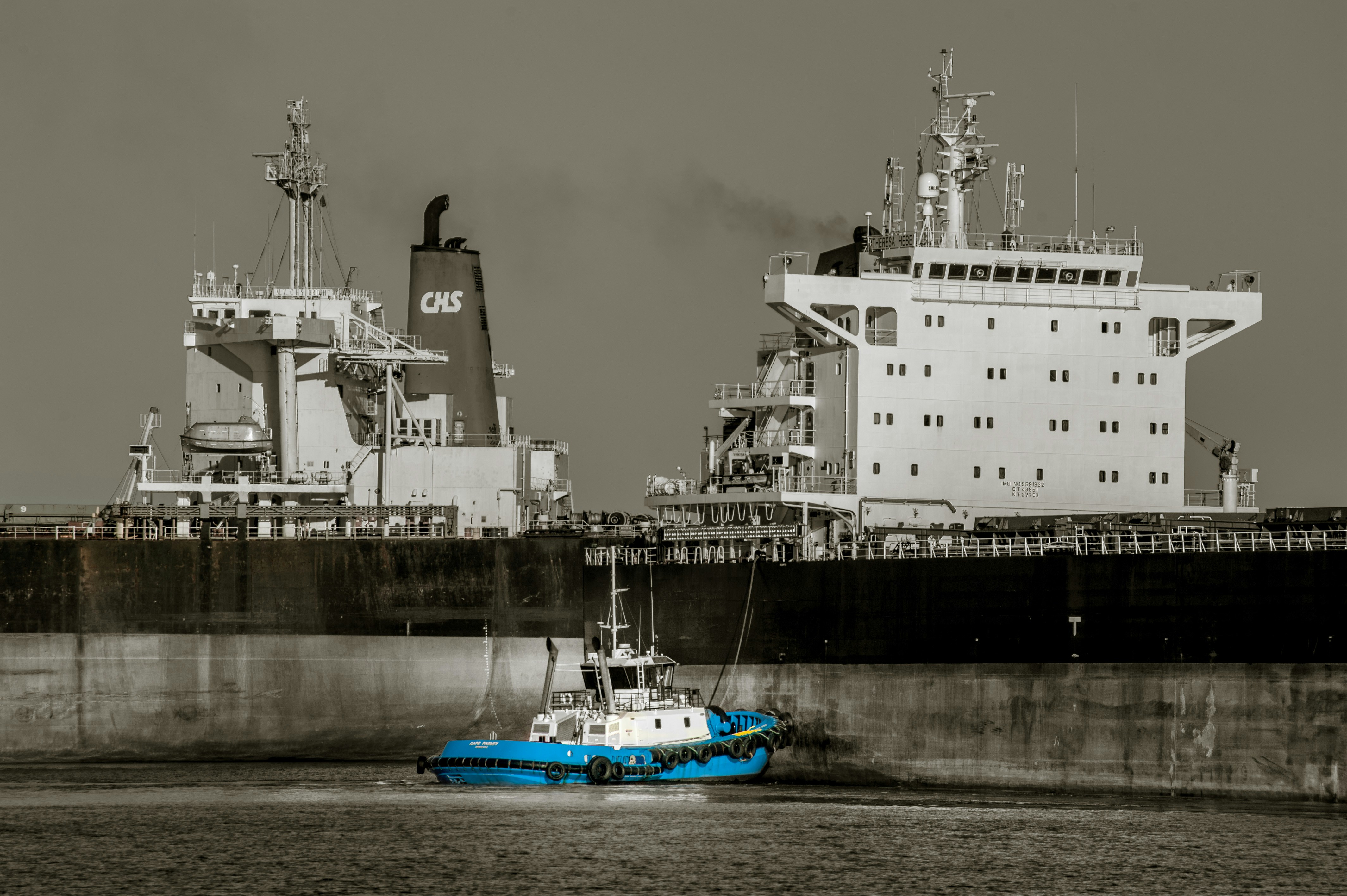 How Shipbroking Services Help Shipowners Buy and Sell Vessels Efficiently