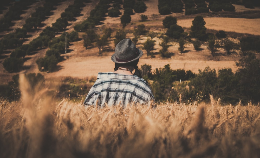 woman sitting on gras